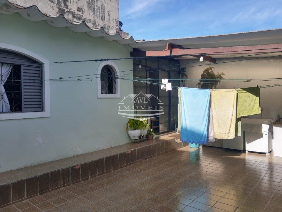 Casa à venda com 2 quartos, 130m² - Foto 18