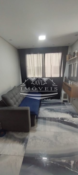 Apartamento à venda com 2 quartos, 42m² - Foto 2