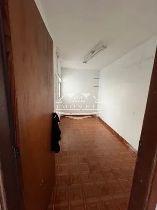 Casa à venda e aluguel com 4 quartos, 250m² - Foto 14