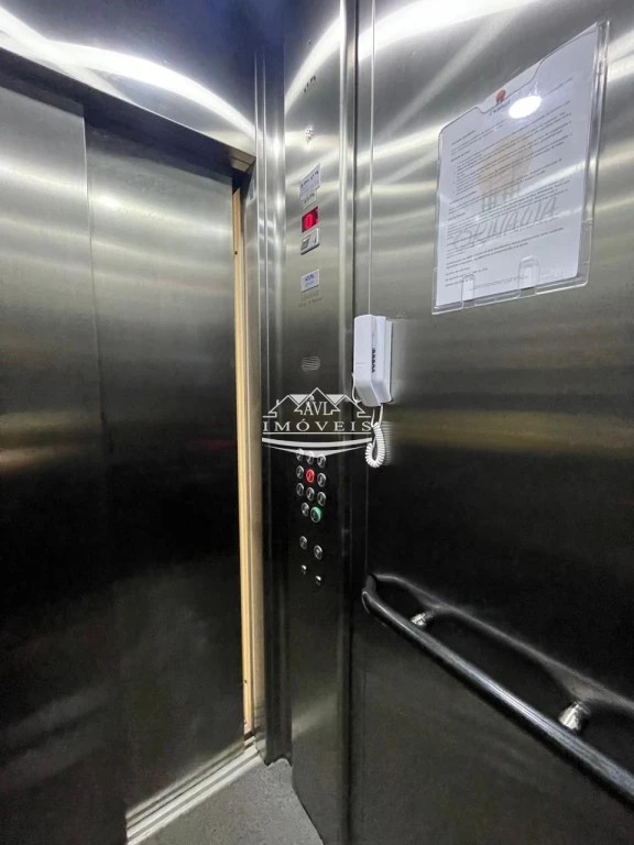 Apartamento à venda com 1 quarto, 40m² - Foto 9