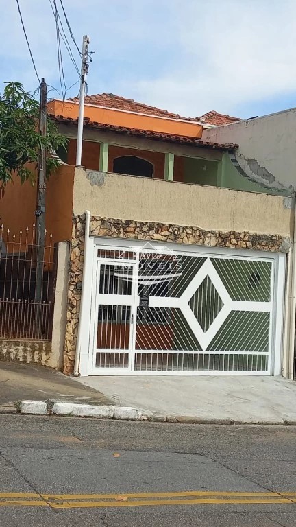 Sobrado à venda com 4 quartos, 228m² - Foto 1