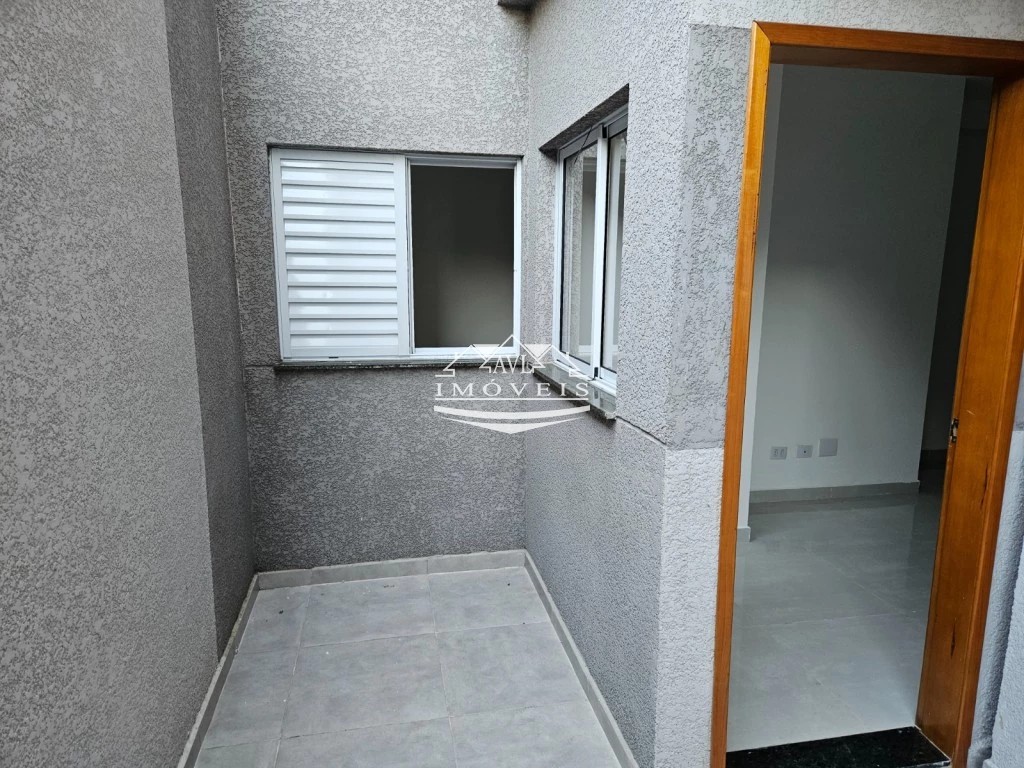 Apartamento à venda com 2 quartos, 37m² - Foto 2