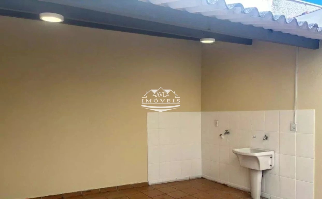 Sobrado à venda e aluguel com 3 quartos, 125m² - Foto 17