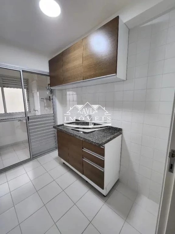 Apartamento para alugar com 2 quartos, 50m² - Foto 4