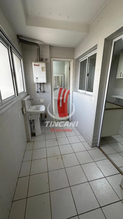 Apartamento para alugar com 3 quartos, 106m² - Foto 15