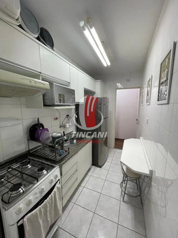 Apartamento para alugar com 2 quartos, 50m² - Foto 4