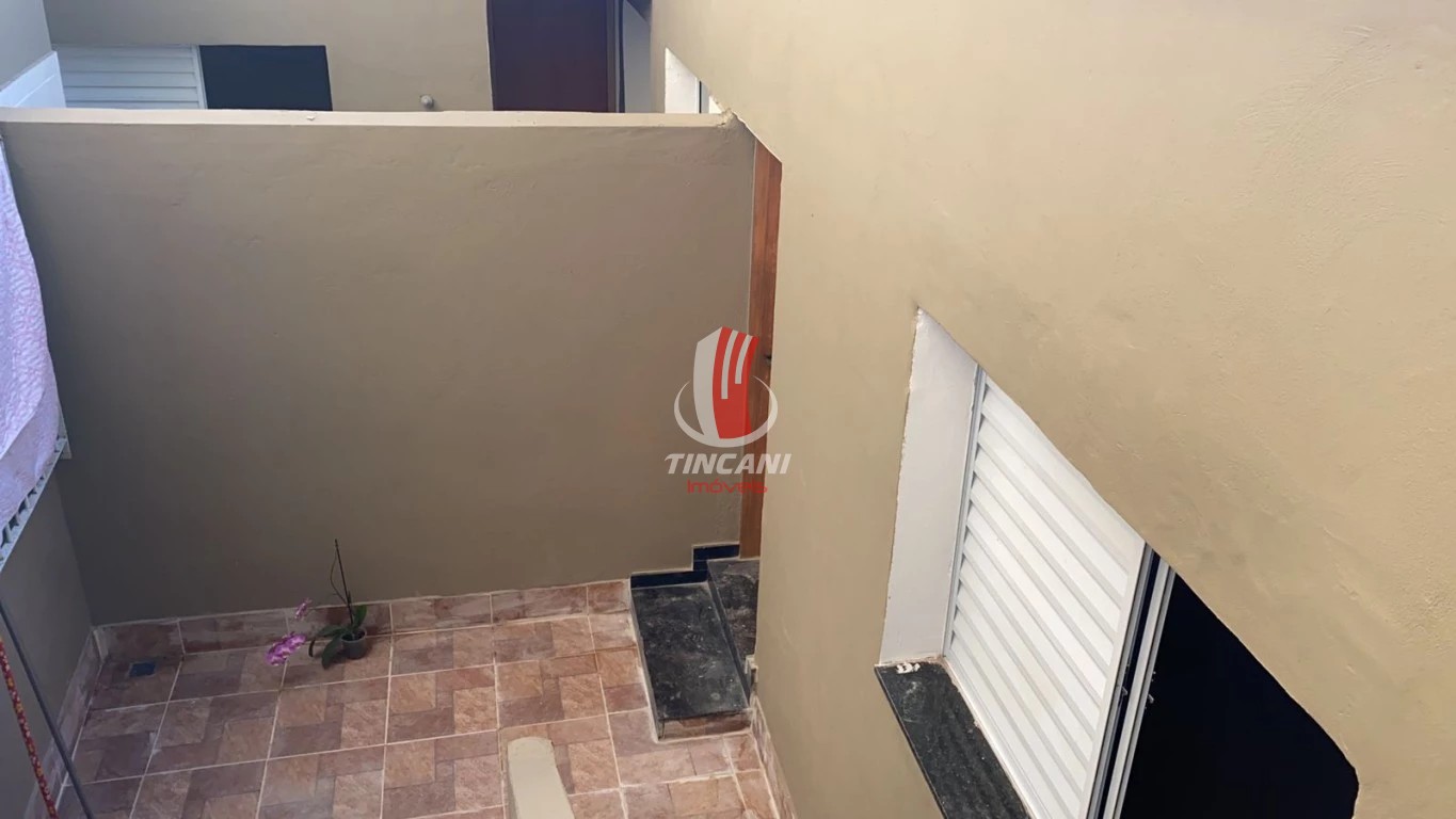 Casa para alugar com 2 quartos, 60m² - Foto 16