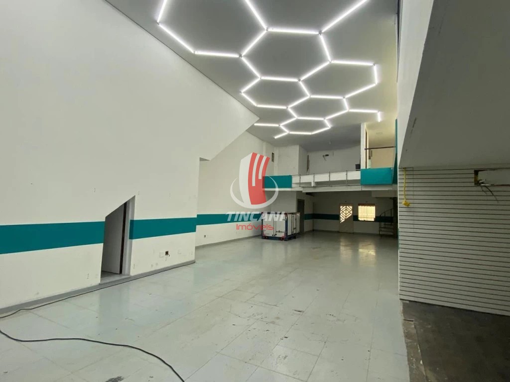 Prédio Inteiro para alugar, 600m² - Foto 3