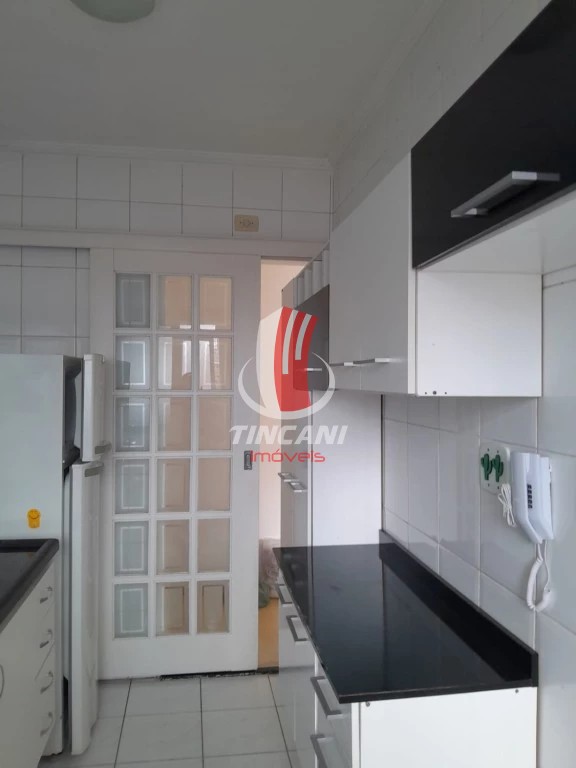 Apartamento para alugar com 2 quartos, 64m² - Foto 5