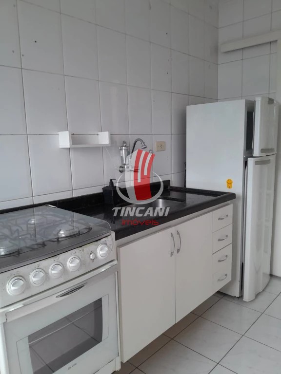 Apartamento para alugar com 2 quartos, 64m² - Foto 6