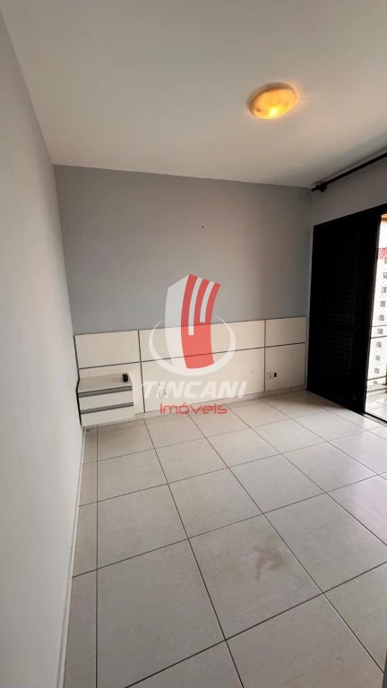 Apartamento para alugar com 3 quartos, 85m² - Foto 17