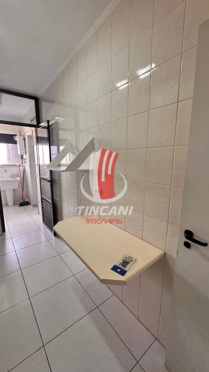 Apartamento para alugar com 3 quartos, 85m² - Foto 35