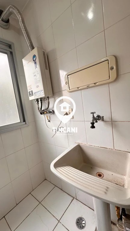 Apartamento para alugar com 2 quartos, 57m² - Foto 11