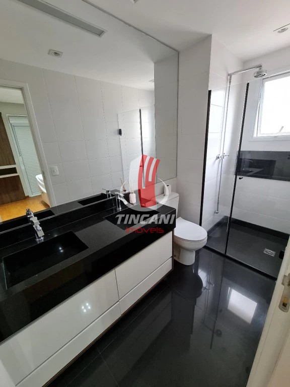 Apartamento para alugar com 3 quartos, 132m² - Foto 12