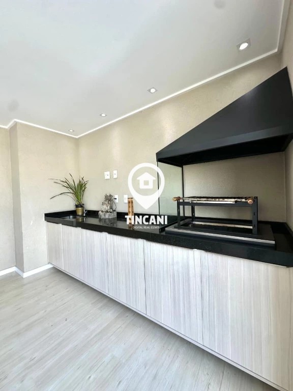 Apartamento à venda com 3 quartos, 135m² - Foto 19