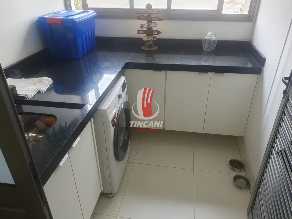 Apartamento à venda com 3 quartos, 115m² - Foto 9