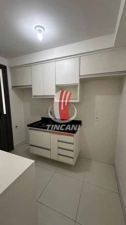 Apartamento para alugar com 2 quartos, 68m² - Foto 2