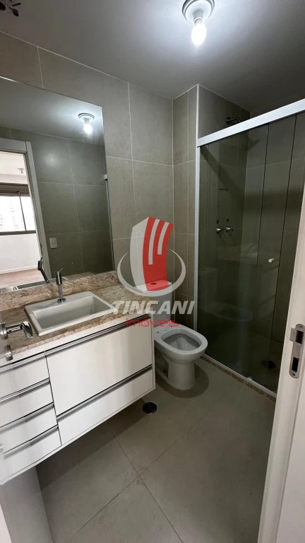 Apartamento para alugar com 2 quartos, 68m² - Foto 12