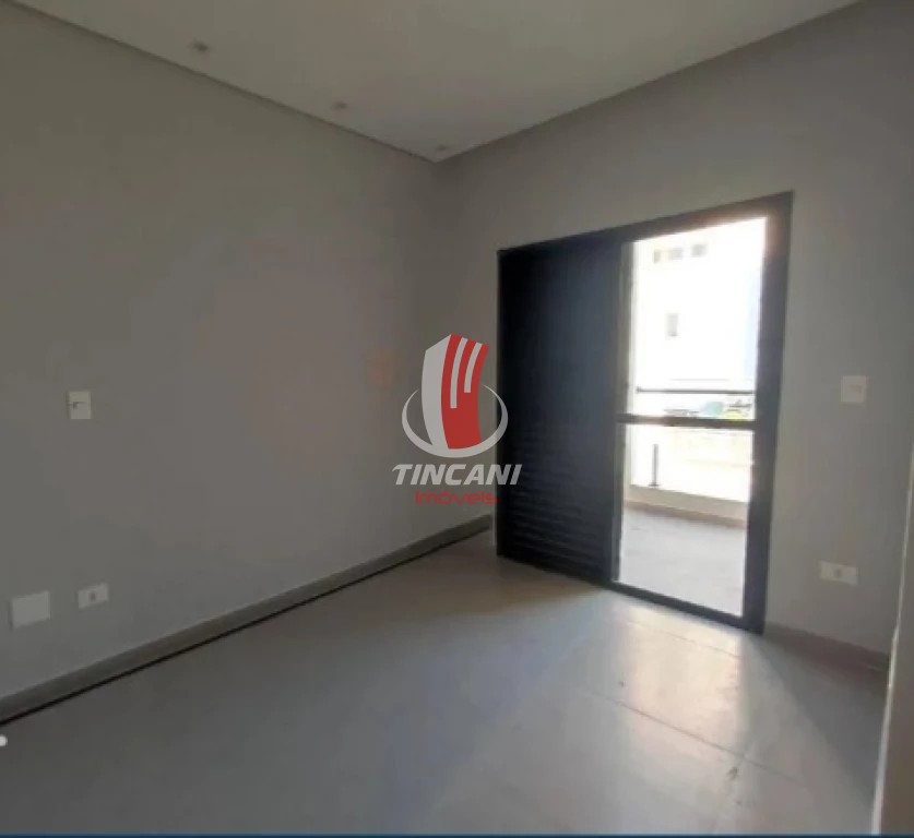 Sobrado à venda com 4 quartos, 150m² - Foto 2