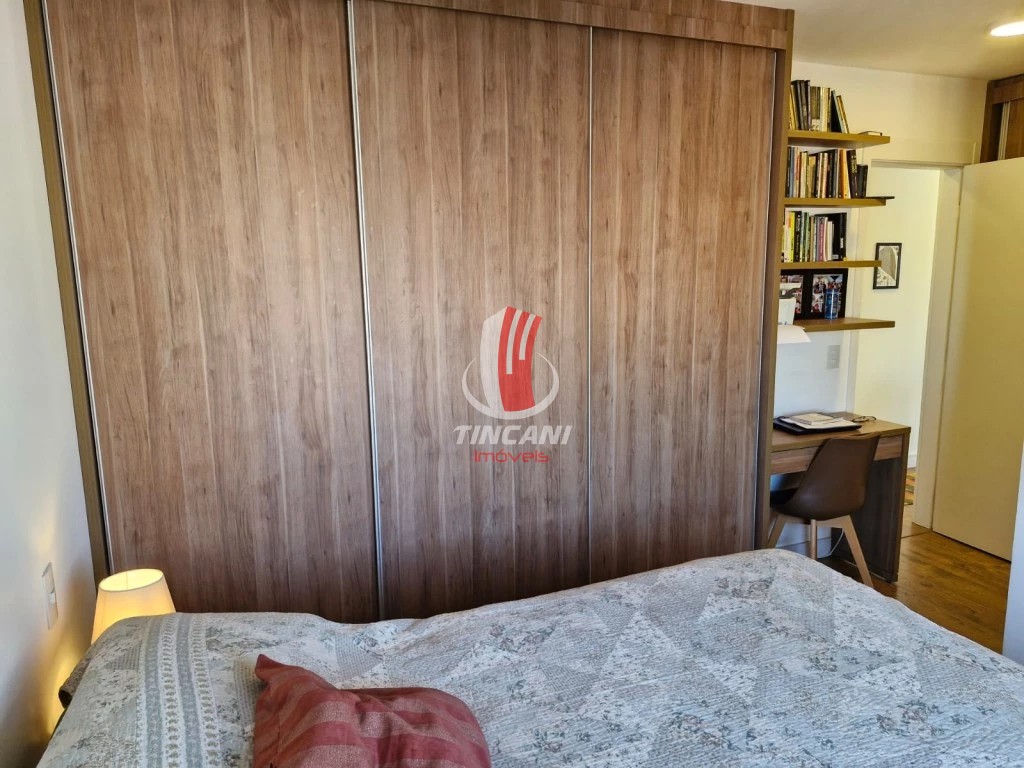 Apartamento à venda com 2 quartos, 85m² - Foto 2