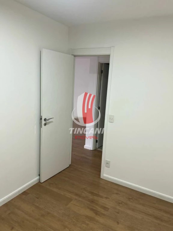 Apartamento para alugar com 2 quartos, 68m² - Foto 5