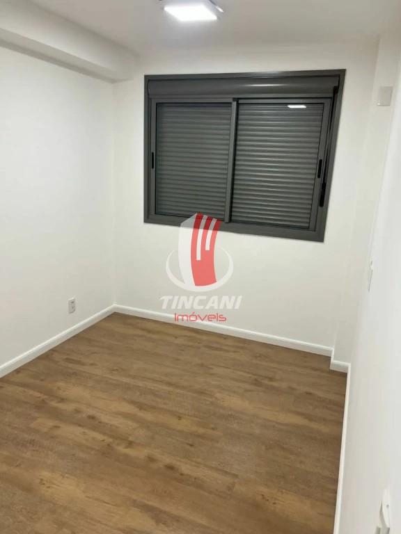 Apartamento para alugar com 2 quartos, 68m² - Foto 8