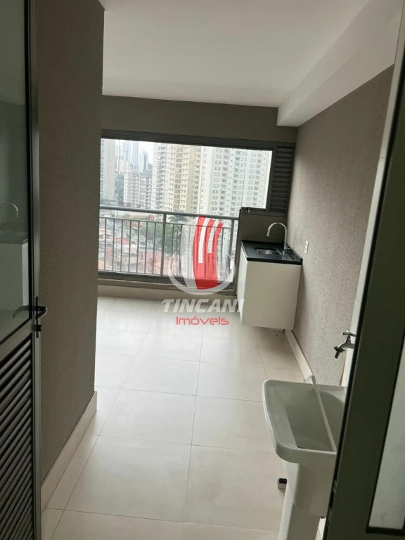 Apartamento para alugar com 2 quartos, 68m² - Foto 6