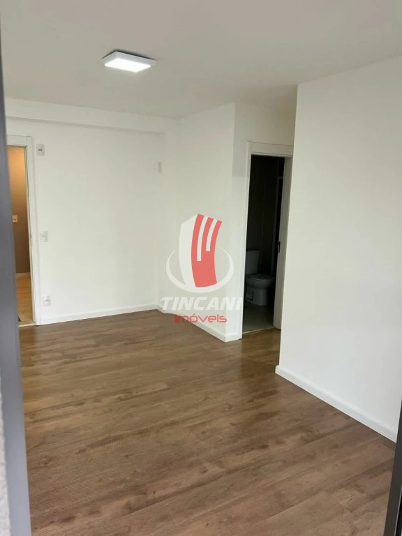 Apartamento para alugar com 2 quartos, 68m² - Foto 4