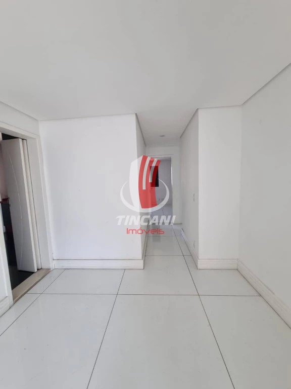 Apartamento para alugar com 3 quartos, 102m² - Foto 8