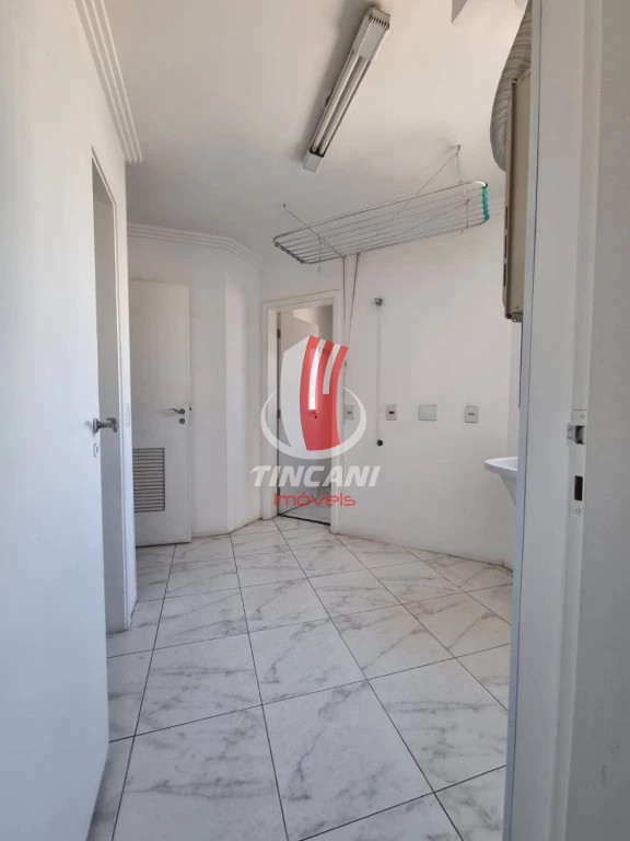 Apartamento para alugar com 3 quartos, 102m² - Foto 13