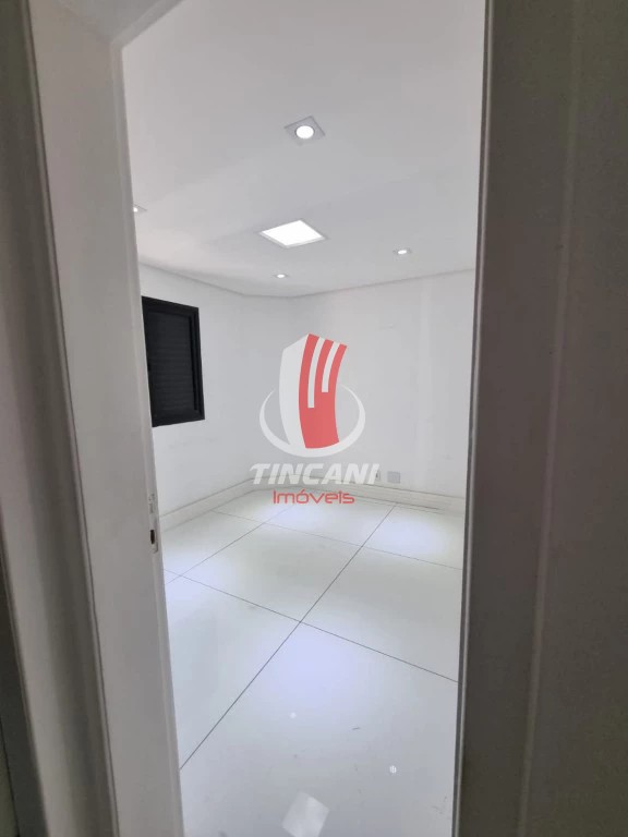 Apartamento para alugar com 3 quartos, 102m² - Foto 18