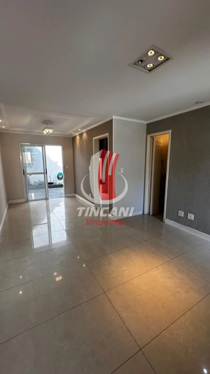 Casa de Condomínio para alugar com 3 quartos, 84m² - Foto 1