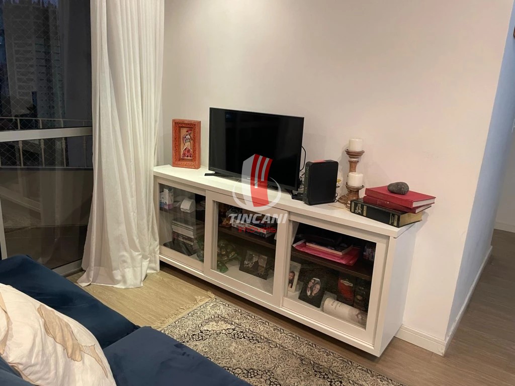 Apartamento à venda com 2 quartos, 76m² - Foto 5