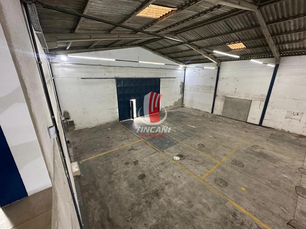 Depósito-Galpão-Armazém para alugar, 550m² - Foto 19