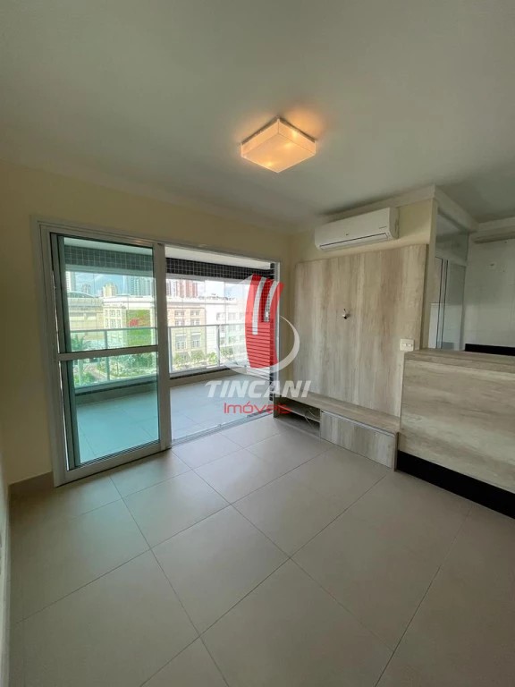 Apartamento para alugar com 2 quartos, 77m² - Foto 1