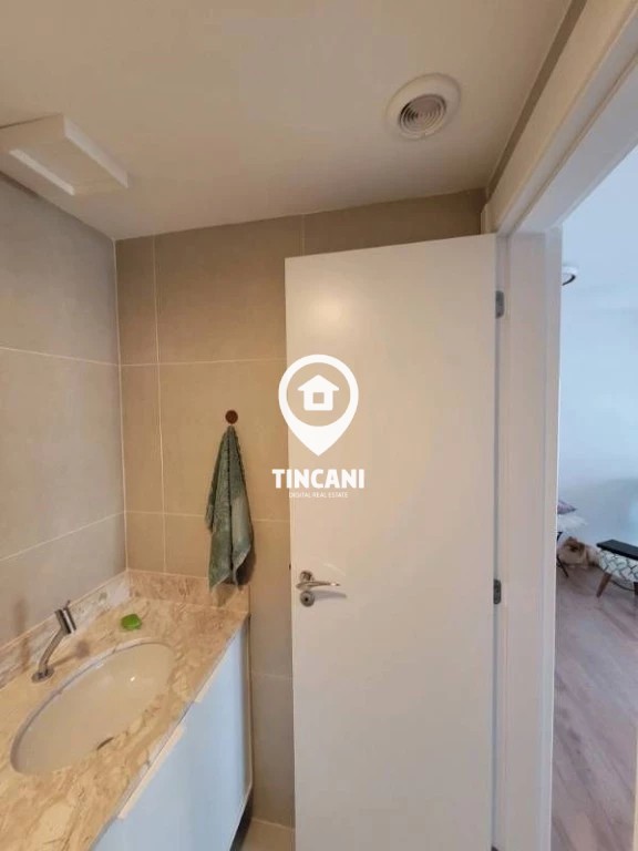 Apartamento para alugar com 2 quartos, 68m² - Foto 37