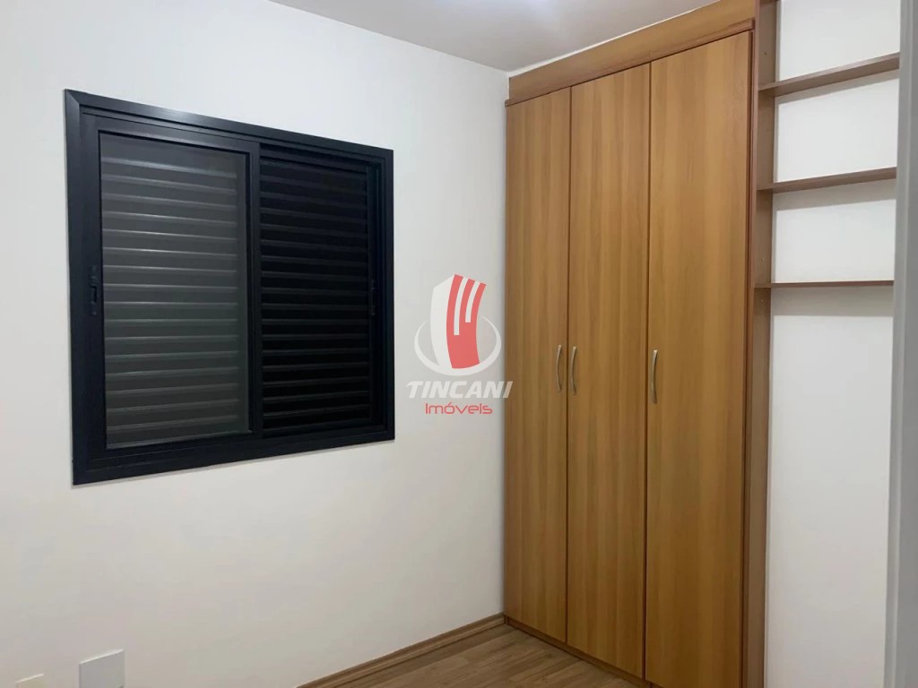 Apartamento à venda com 3 quartos, 69m² - Foto 2