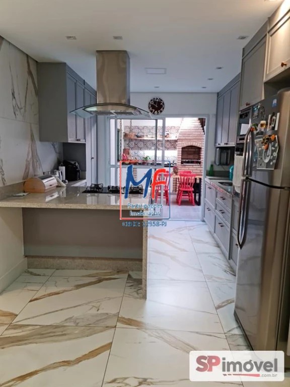 Sobrado, 3 quartos, 200 m² - Foto 1