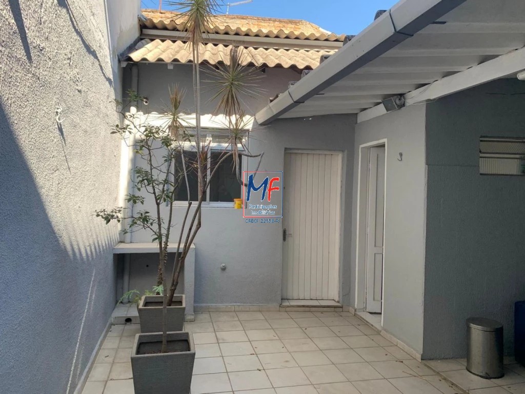 Casa à venda e aluguel com 5 quartos, 160m² - Foto 4