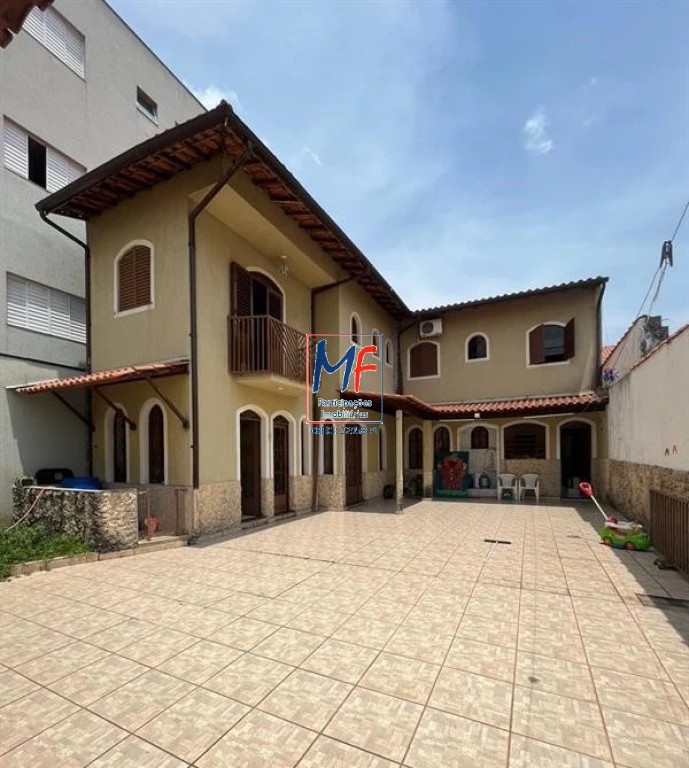 Sobrado à venda e aluguel com 3 quartos, 200m² - Foto 1