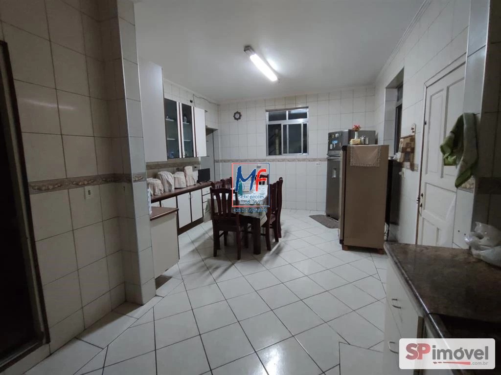 Casa à venda com 4 quartos, 350m² - Foto 12