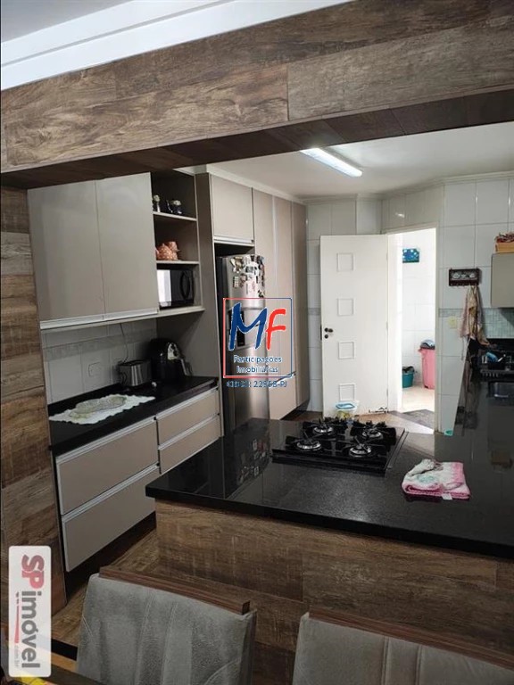 Sobrado à venda com 3 quartos, 200m² - Foto 1