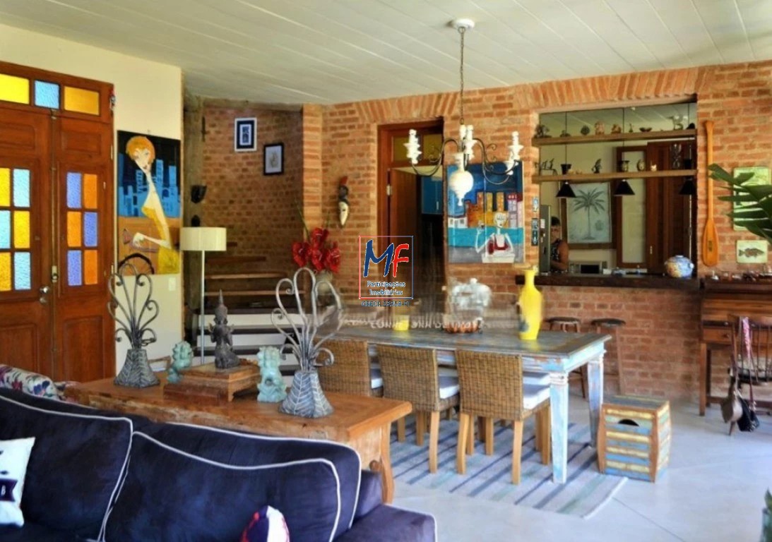 Casa à venda com 4 quartos, 246m² - Foto 2
