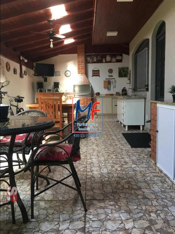 Casa, 3 quartos, 308 m² - Foto 2