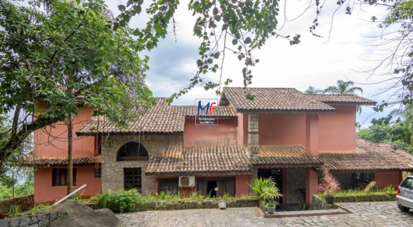 Casa à venda com 5 quartos, 650m² - Foto 1