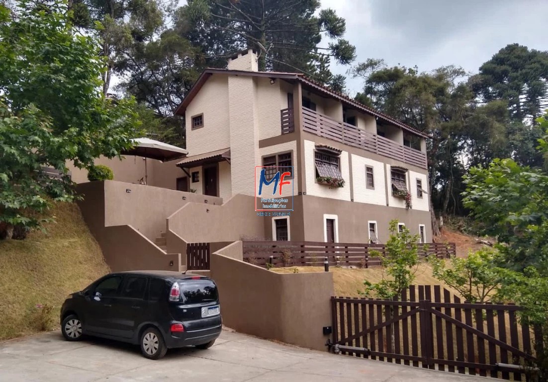 Casa à venda com 6 quartos, 304m² - Foto 1