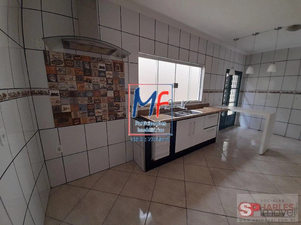 Casa, 4 quartos, 180 m² - Foto 1