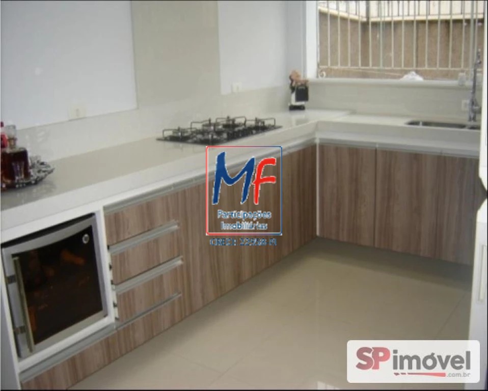 Sobrado, 3 quartos, 270 m² - Foto 1