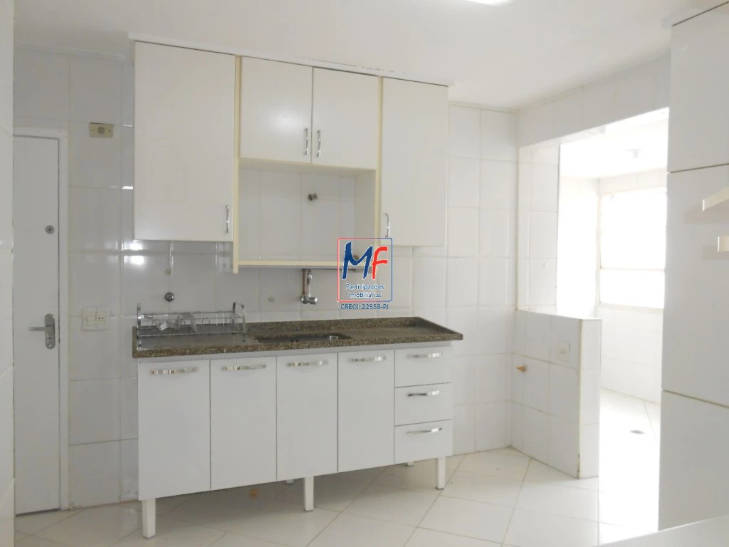 Apartamento para alugar com 3 quartos, 130m² - Foto 15