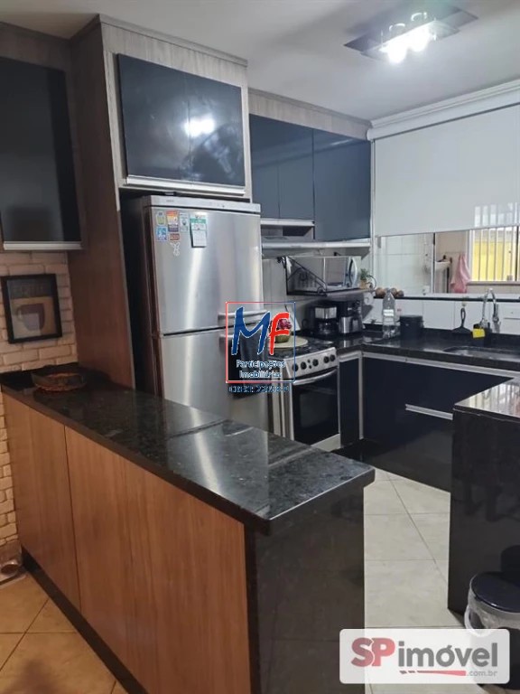 Sobrado à venda com 3 quartos, 110m² - Foto 1